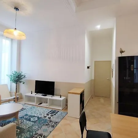 Le Daudet - A 2 Pas Des Arenes Apartment *